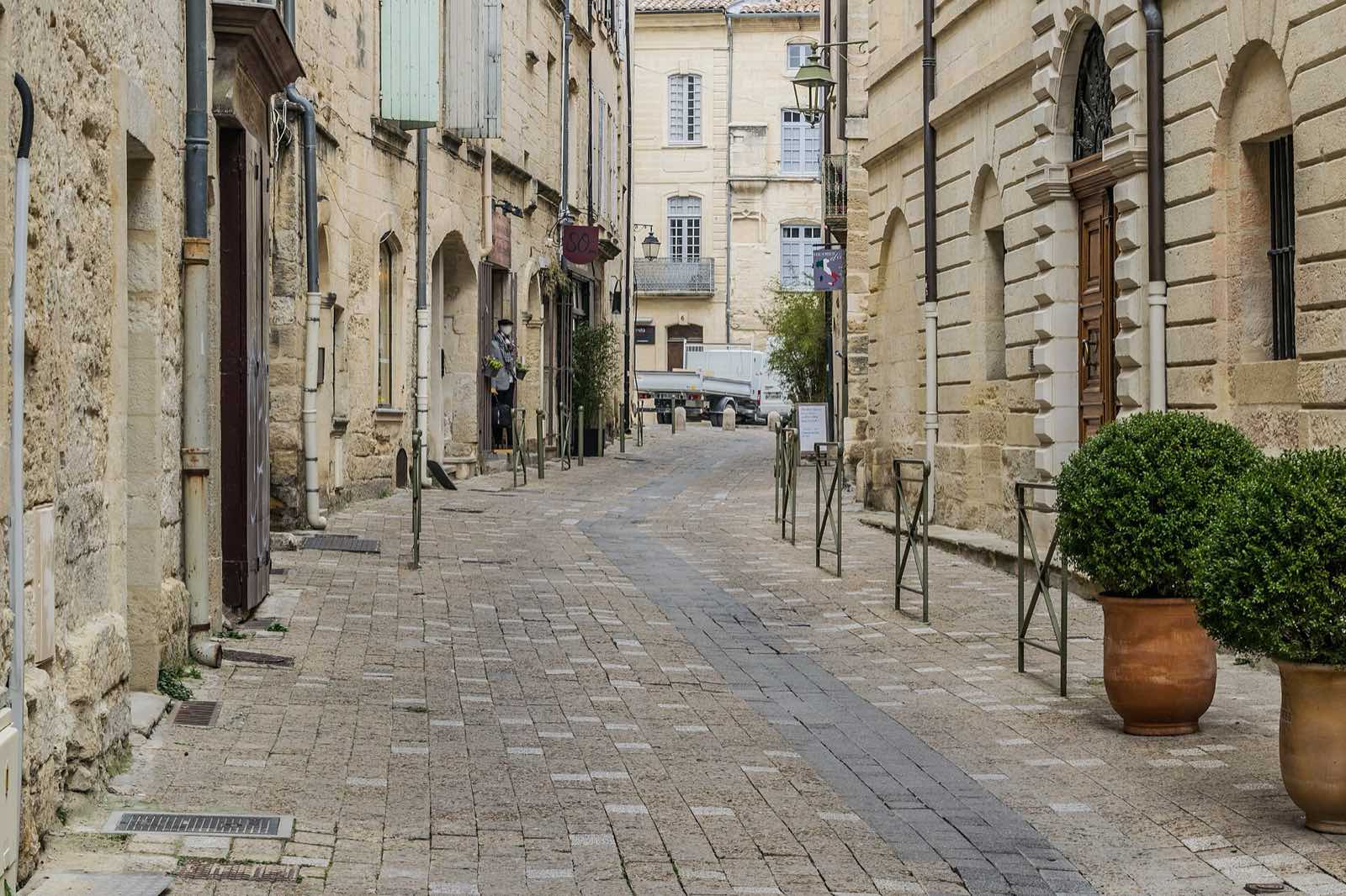 Rue pavée d'Uzès