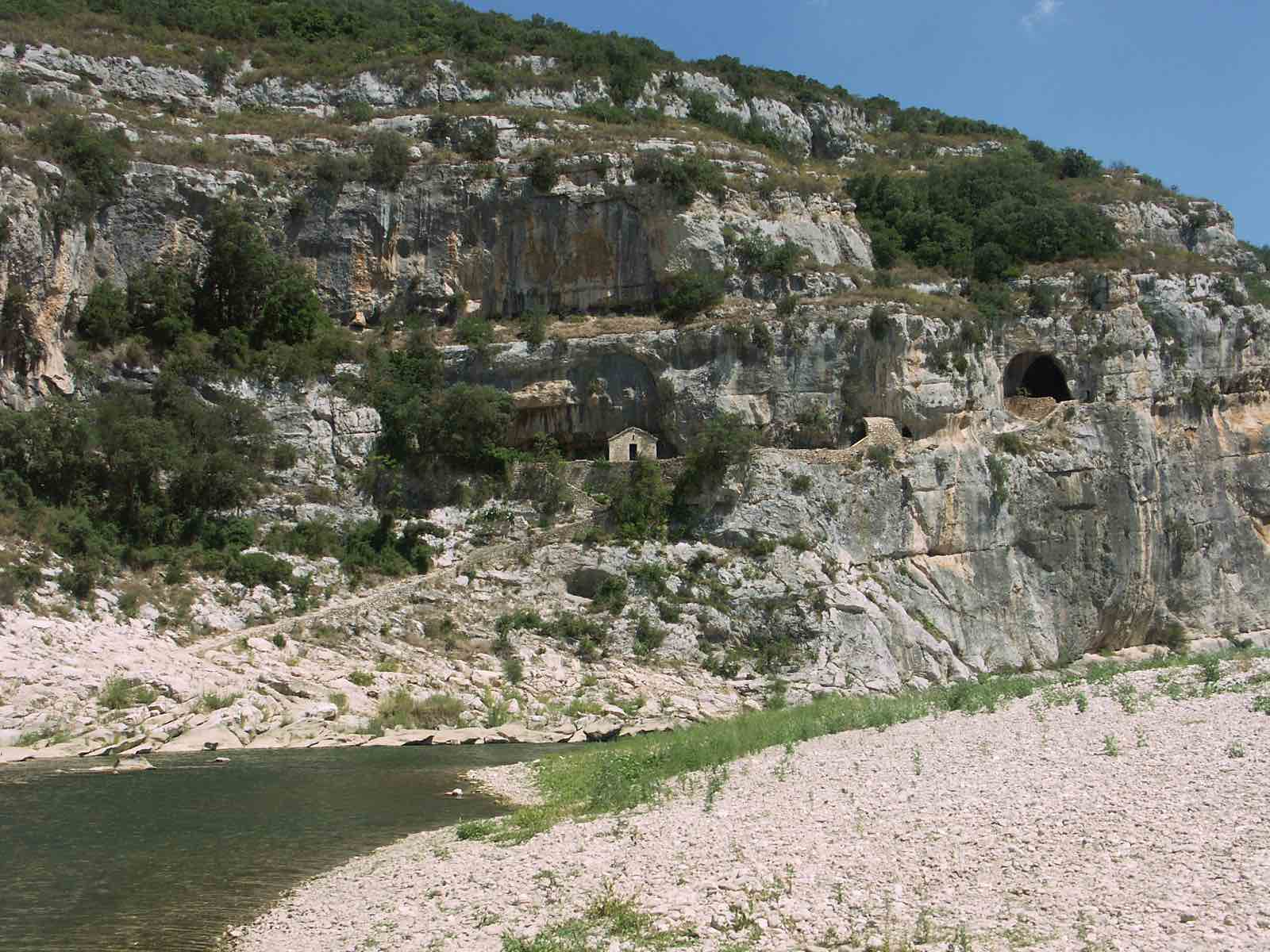 Gorges du Gardon à Collias — ermitage Saint-Vérédème