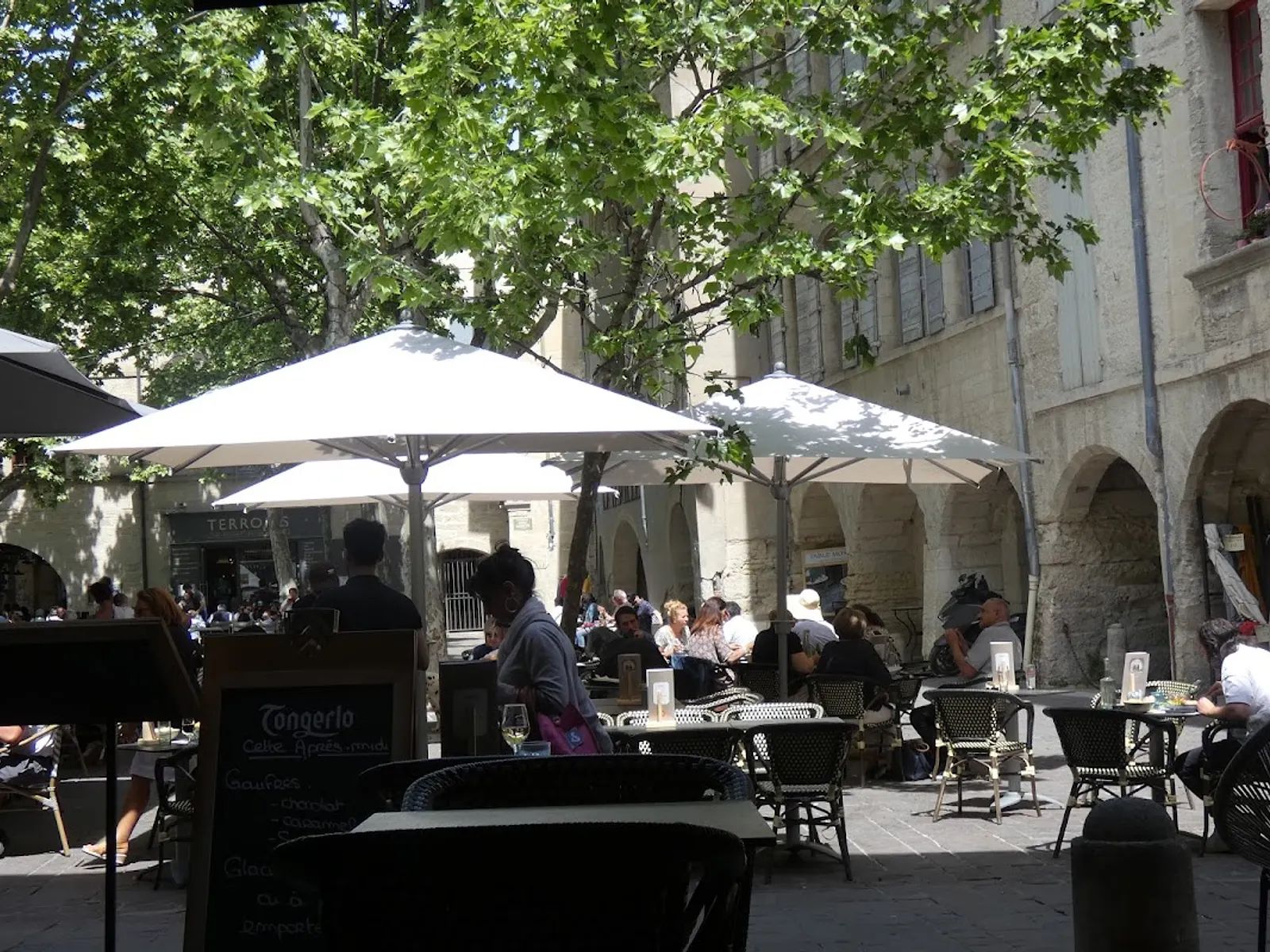 Le Café des Amis — Bistrot & Brasserie