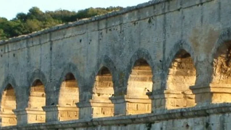Parcours de découverte - Aqueduc de Nîmes de la fontaine d’Eure au pont de Bornègre