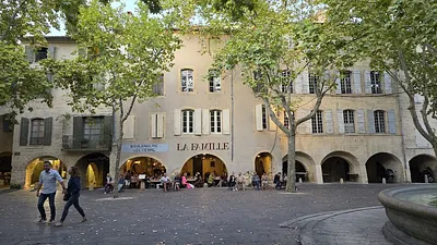 La Famille — photo 3